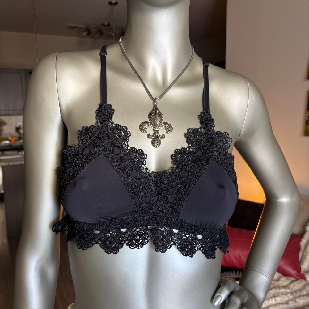 Aerie Black Lace Bralette Floral Crochet Y2K Goth Boho 🍒